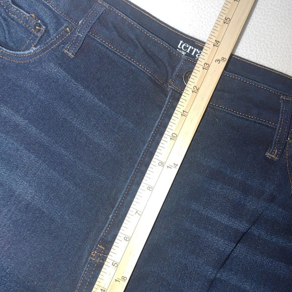 Terra & Sky High-Rise Cropped Bootcut Jeans Plus Size 20W Distressed Stretch New - Picture 6 of 7